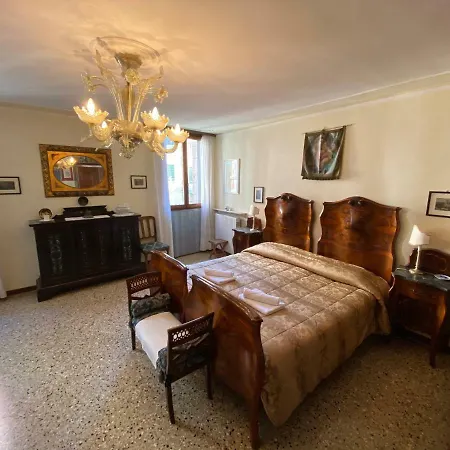 Bed & Breakfast Ca' Orfeo Venice